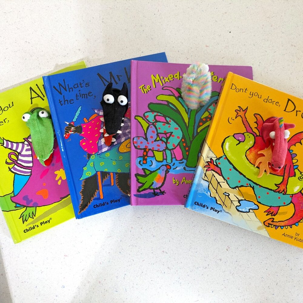 Set of 4 Books - Finger Puppet!